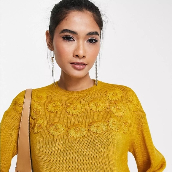 Vila sweater with floral knit detail in mustard used lightly L - Picture 4 of 7